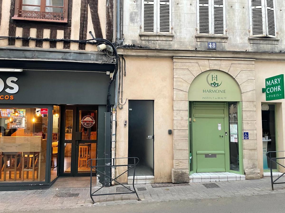 Appartement Complet Hyper Centre Auxerre Esterno foto